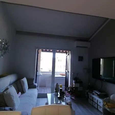 Apartment Magnifique Duplex Face A La *